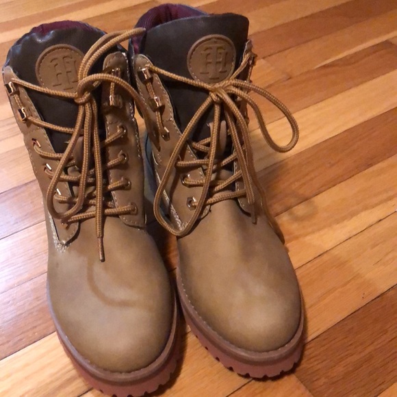 Women’s Tommy Hilfiger work boots brand new size 7 1/2 M - Picture 9 of 10